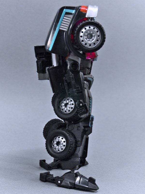  LG EX Black Convoy Out Of Box Images Of Tokyo Toy Show Exclusive Figure  (16 of 45)